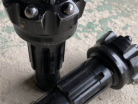 115型高风压潜孔钻头：深地勘探的“破岩利刃”